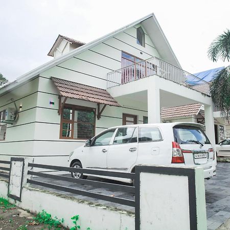 Skyview Villa Athirappilly Exterior photo