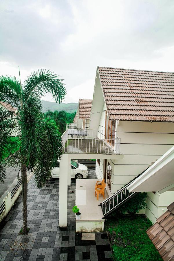 Skyview Villa Athirappilly Exterior photo